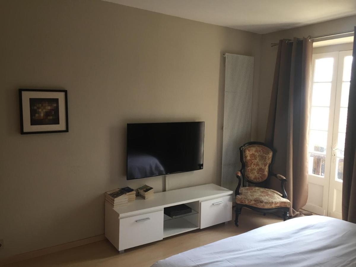 Maison En Perigord A 5 Mn A Pieds Du Centre Sarlat Kültér fotó
